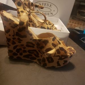Leopard wedge heel